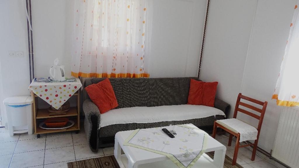 Studio Apartman I Mali Apartman Vir Bagian luar foto