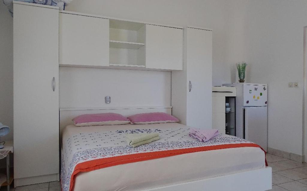 Studio Apartman I Mali Apartman Vir Bagian luar foto